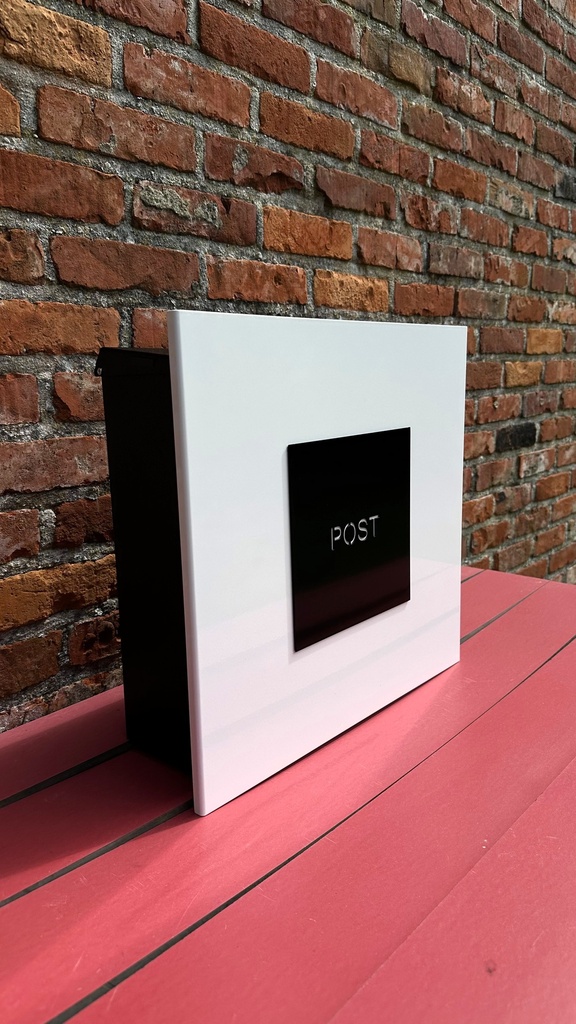 KNOBLOCH DK2030-WE STENDAL WIT-ZWART BRIEVENBUS